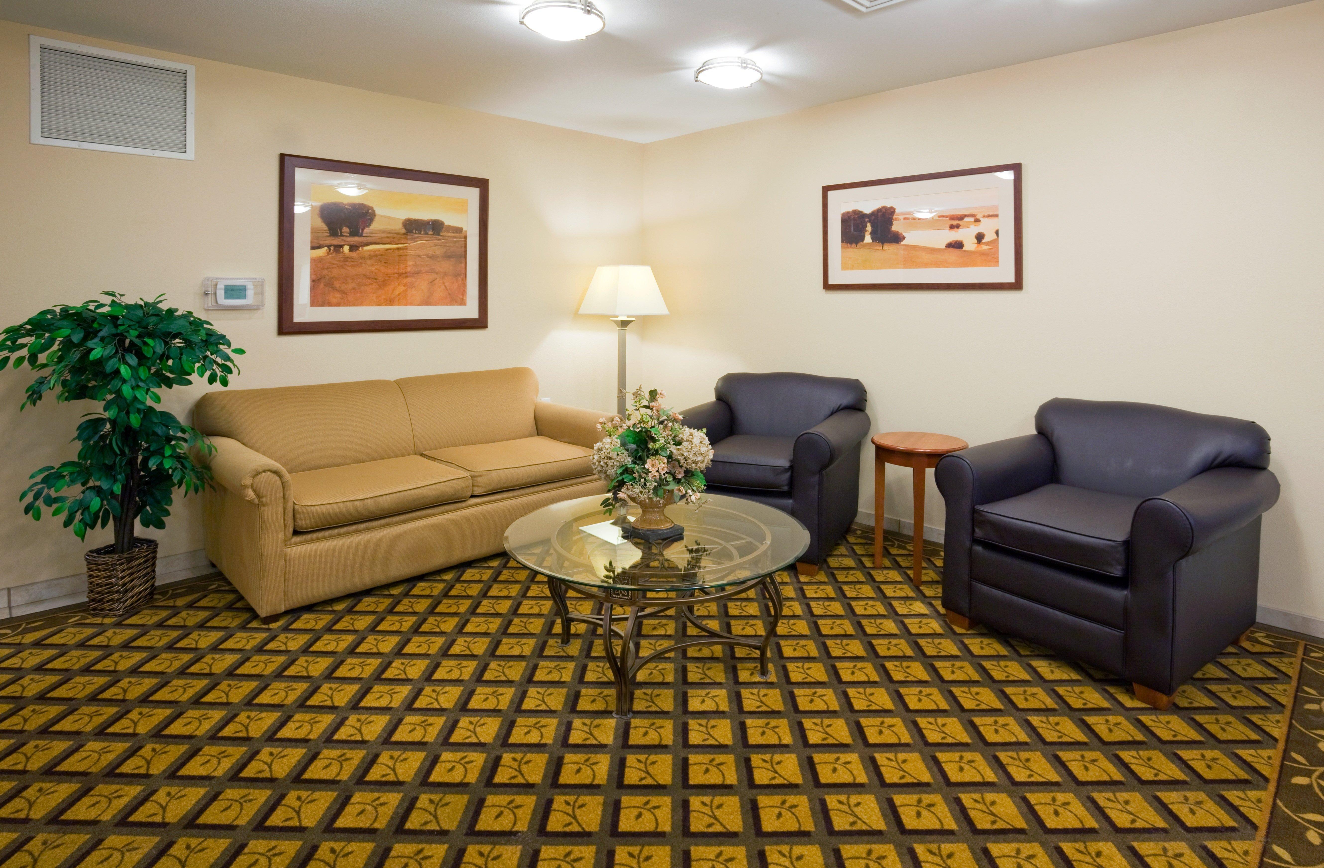 Candlewood Suites Milwaukee Brown Deer, An Ihg Hotel Interior photo